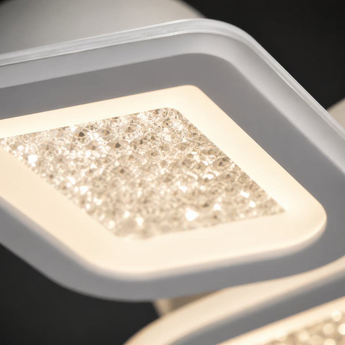 LT018_5WH — LT018_5WH - 10. DETAIL 3.jpg