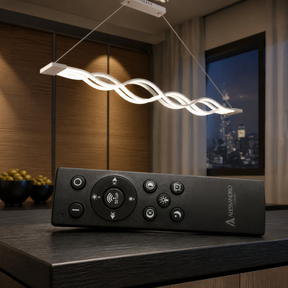 LT100WH — LT100WH - 2. REMOTE SHOW.jpg