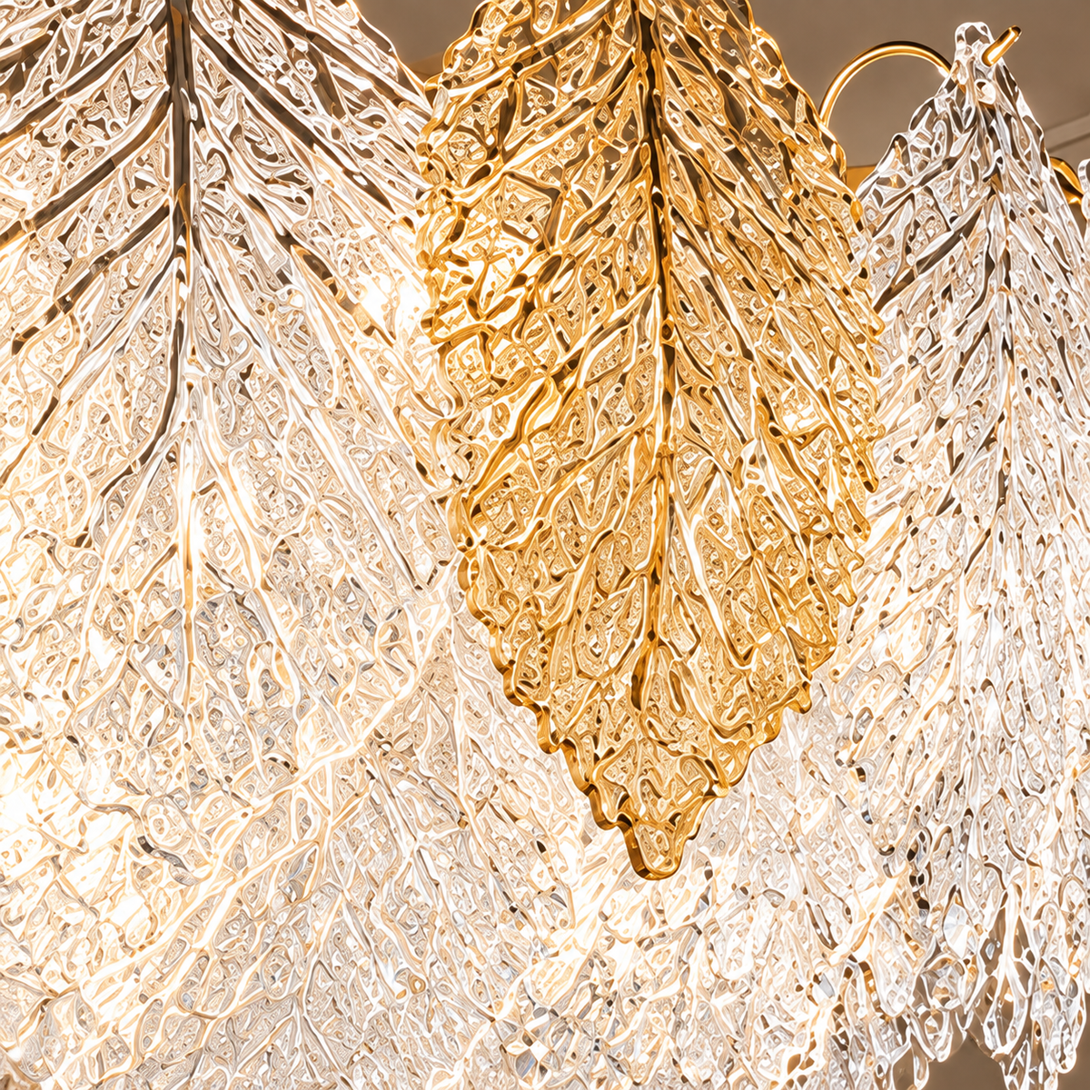 Candelabru Cristal LACE Royale 11xE14, Dimensiune 83x33 cm, Inaltime 31 cm, Auriu Lucios, Inaltime Reglabila, Design Elegant